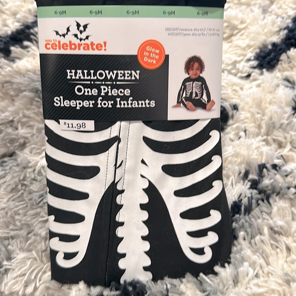 *NEW* Skeleton Sleeper - Picture 1 of 2